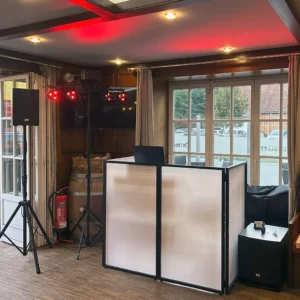 DJ CMO's Aufbau für eine Feier in Detmold